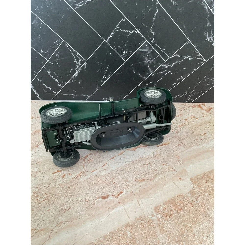 Jaguar SS 100 Burago made in Italy diecast